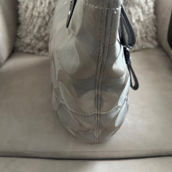 Coach Gray Signature Tote Bag - Picture 4 of 8